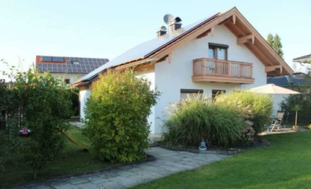 Einfamilienhaus mit Garage (Verkauf)